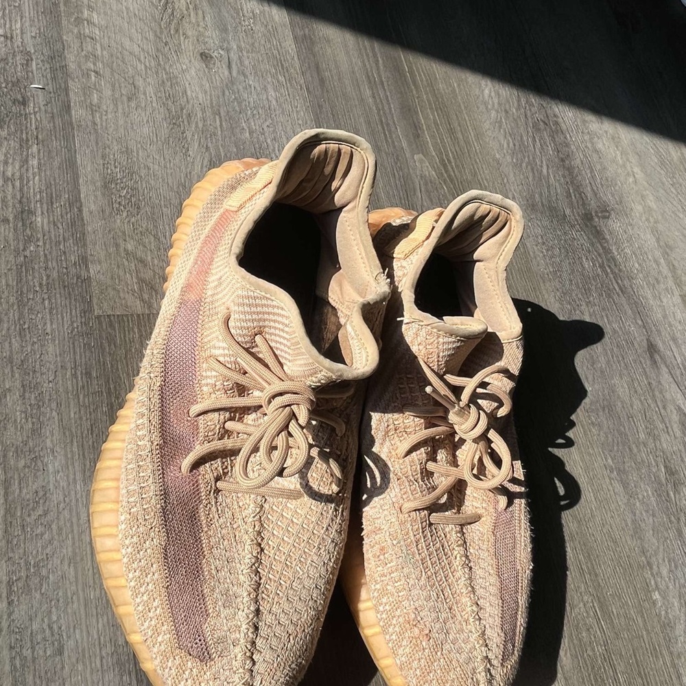 Yeezy 350 clay